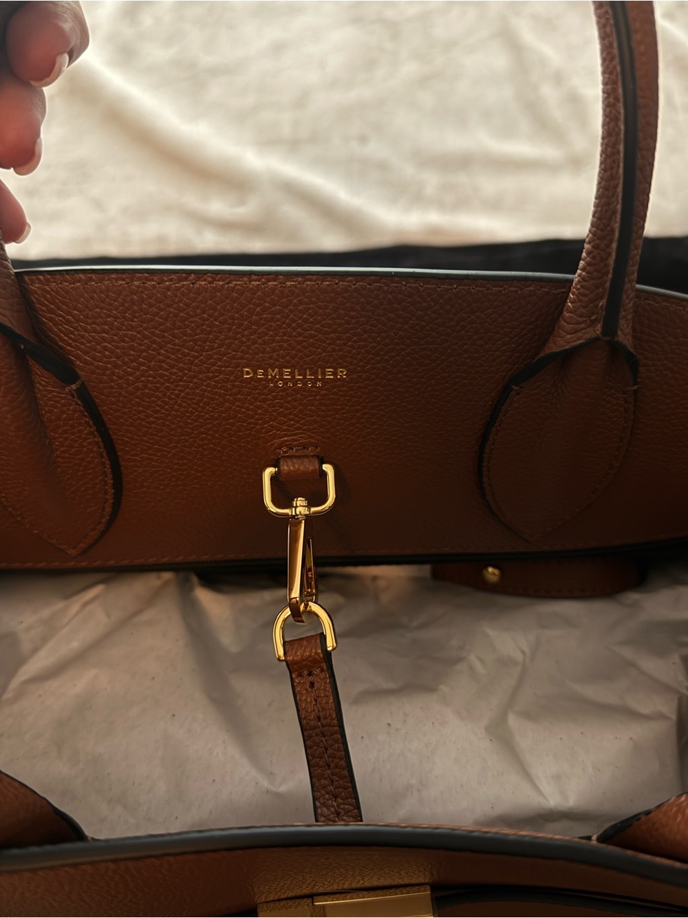DeMellier The Hudson Bag in Tan Small Grain Leather with Crossbody Strap NEW - Picture 2 of 9